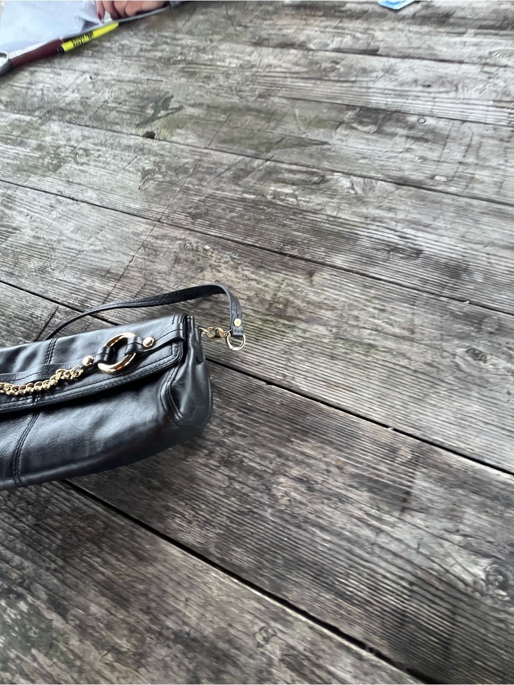 VINTAGE JUICEY COUTURE Black Leather Shoulder Bag with Gold Chain Accent - Picture 8 of 8